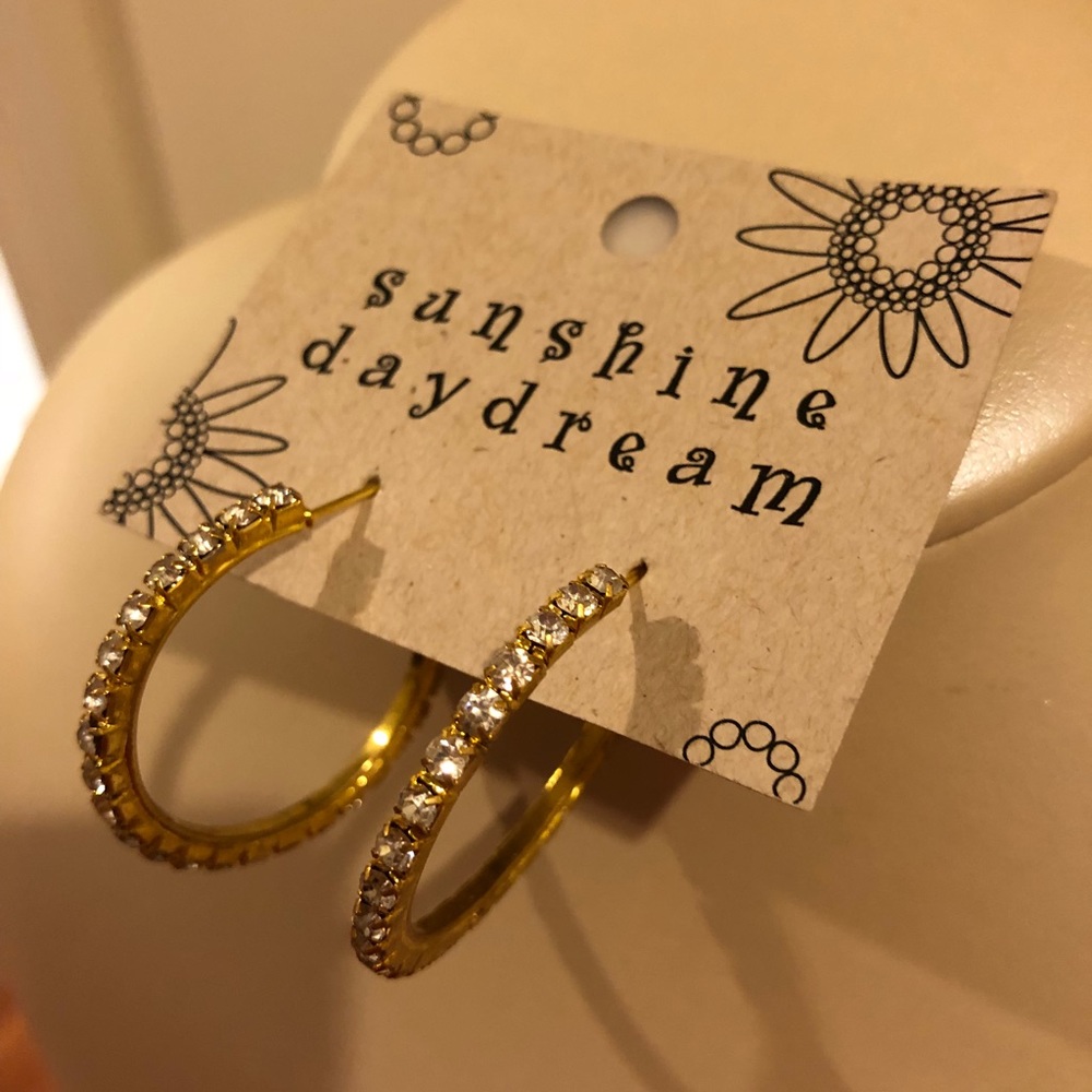 Earrings - Picture 2 of 4